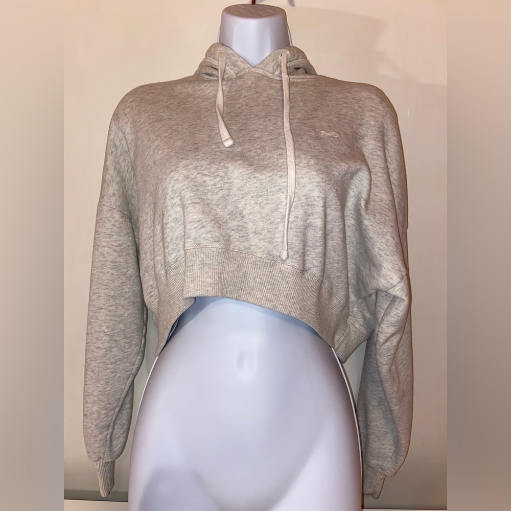 cropped hoodie